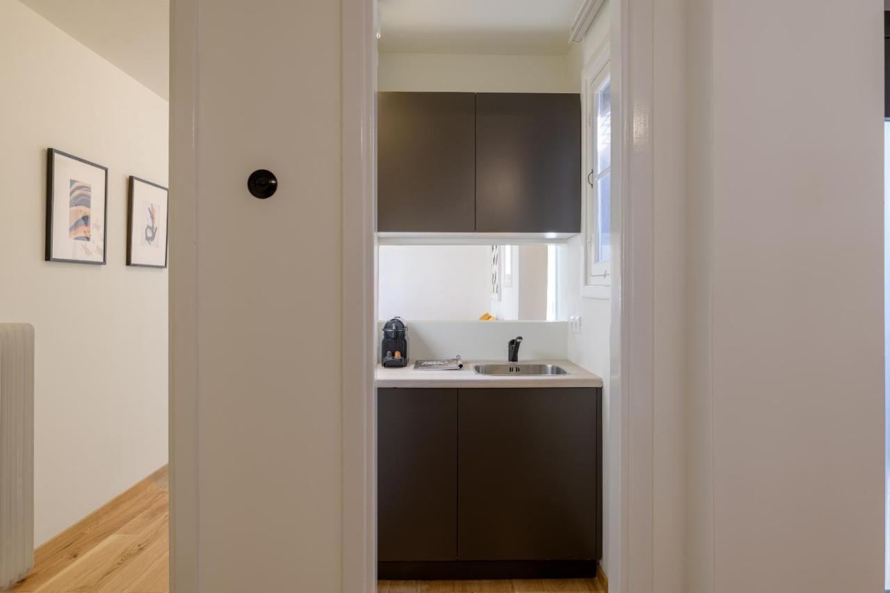 Meno Suite with Private Terrace - Jaccuzzi, Acropolis View Atene Esterno foto