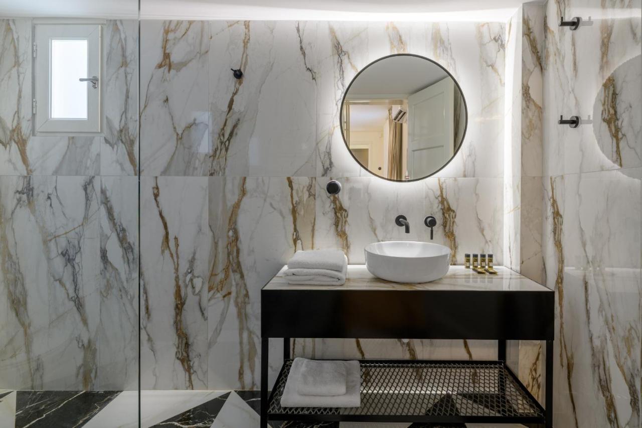Meno Suite with Private Terrace - Jaccuzzi, Acropolis View Atene Esterno foto