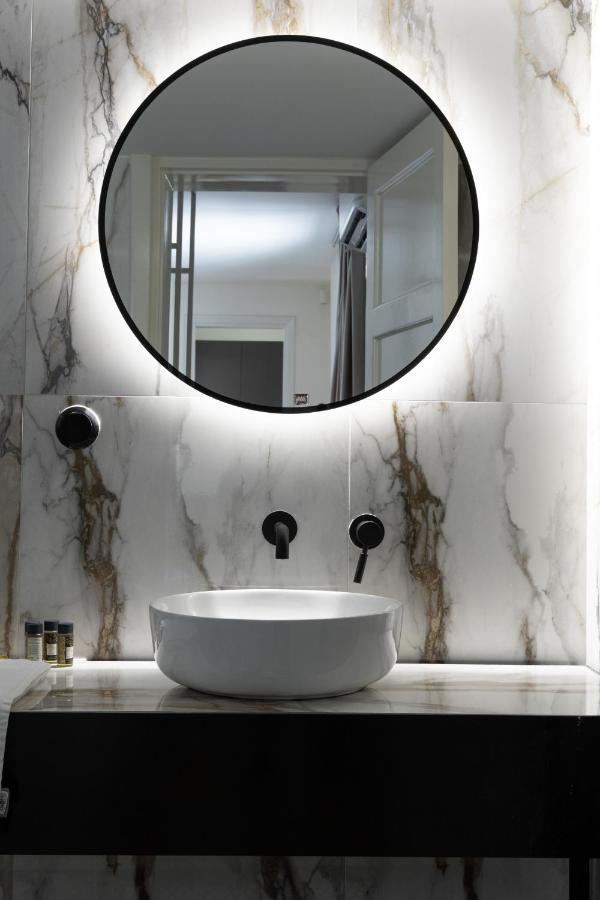Meno Suite with Private Terrace - Jaccuzzi, Acropolis View Atene Esterno foto