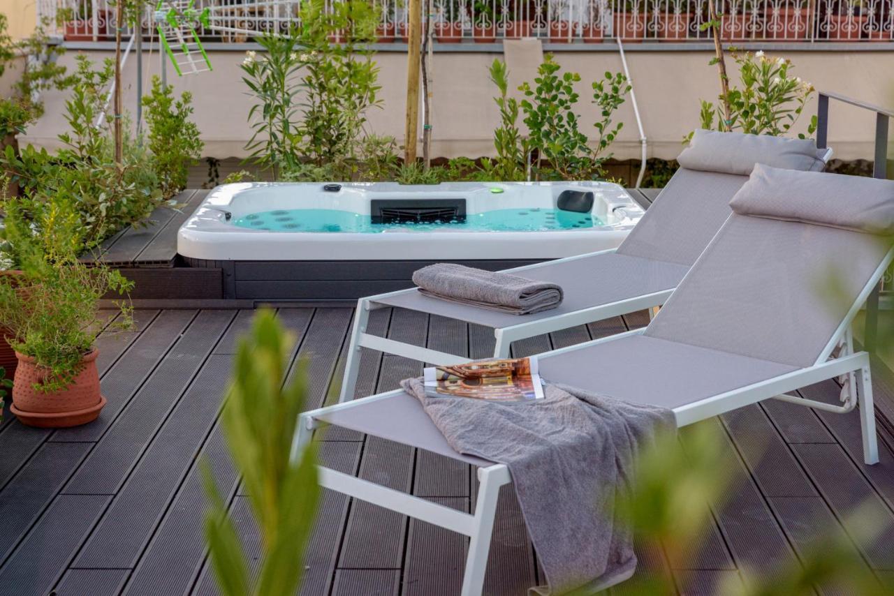 Meno Suite with Private Terrace - Jaccuzzi, Acropolis View Atene Esterno foto
